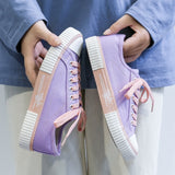 Casual breathable flat bottom sneakers shoes